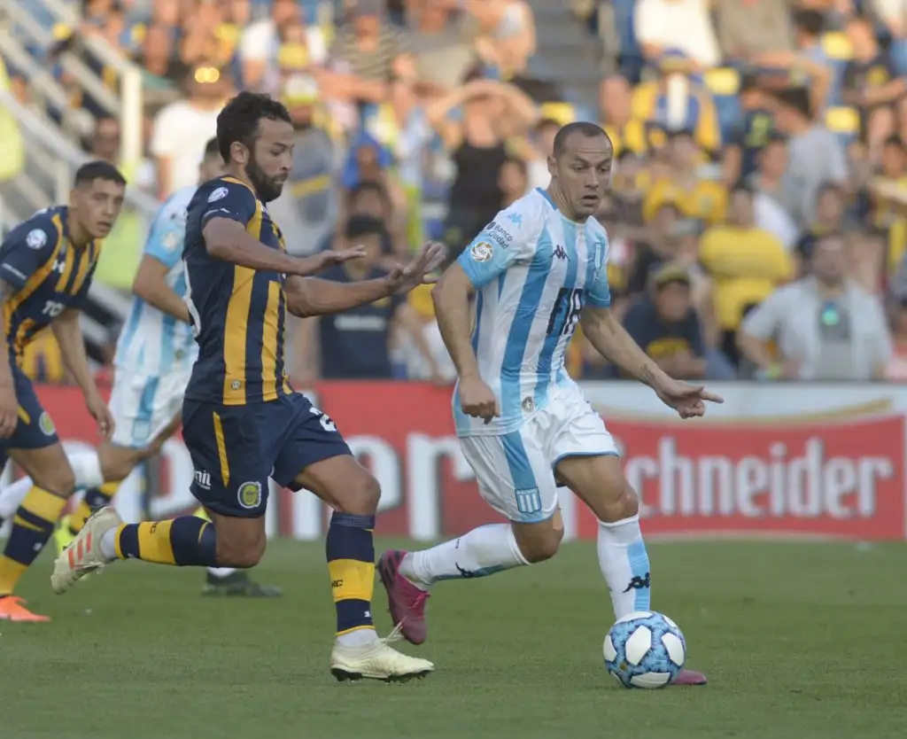 Racing se vio desbordado por un Central sin eficacia