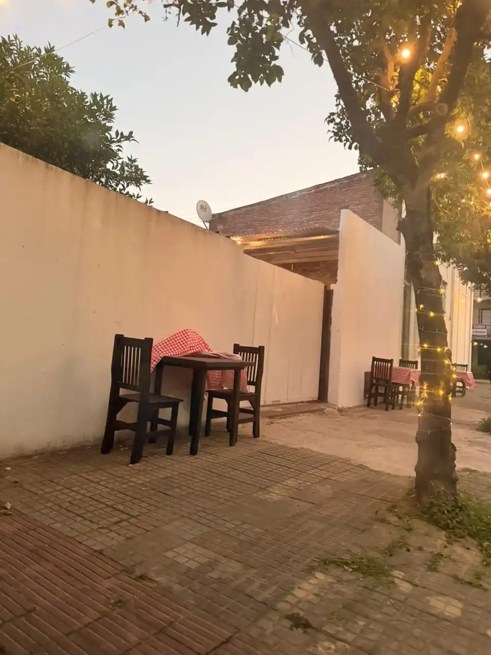 restuaurante y parrilla ucr