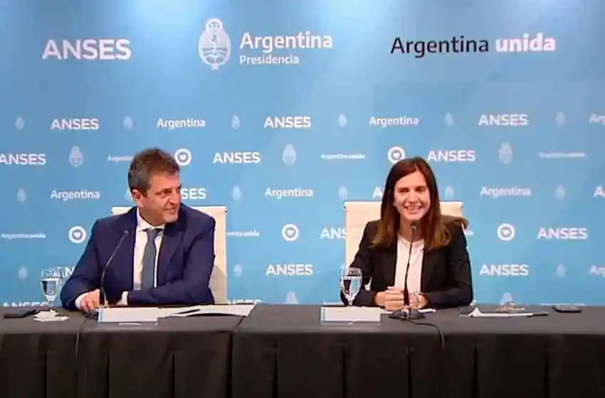 El Gobierno anunció un aumento del 15,6% en todas las jubilaciones y pensiones