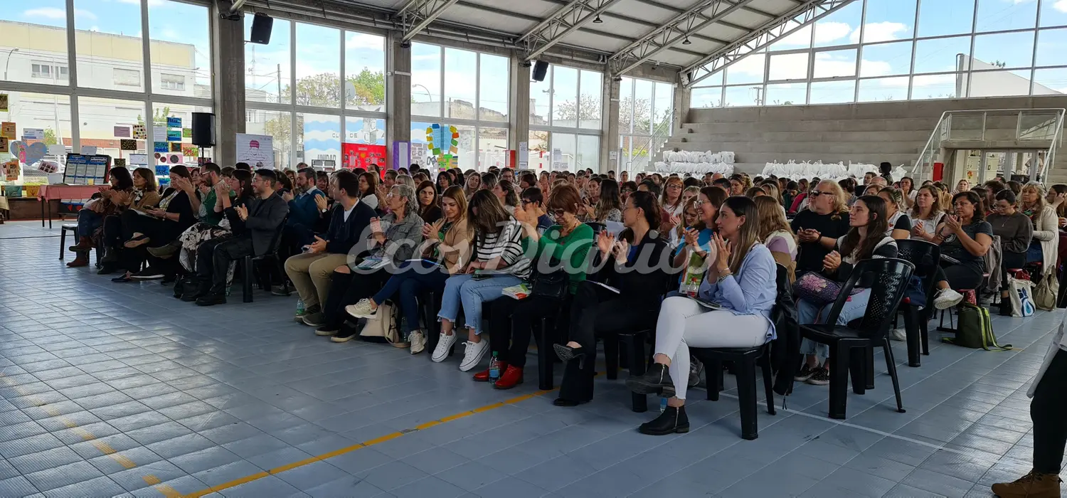 Entrega de material de ESI a escuelas del distrito