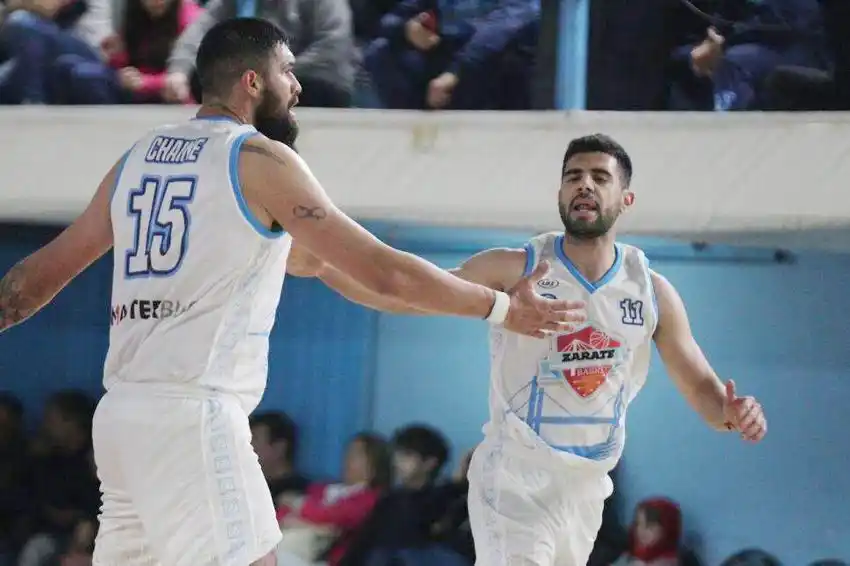 Zárate a toda marcha