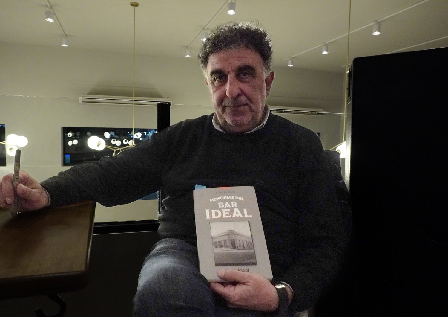 La segunda edición de “Memorias del Bar Ideal” fue presentada en la mítica esquina de Pinto y Rodríguez