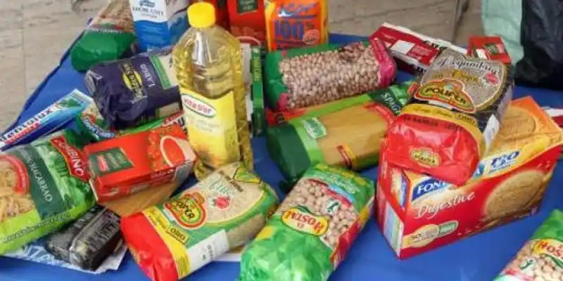 La Feria “Ganale a la inflación” llega a Moreno: Lentejas a $50 y el kilo de pan $120