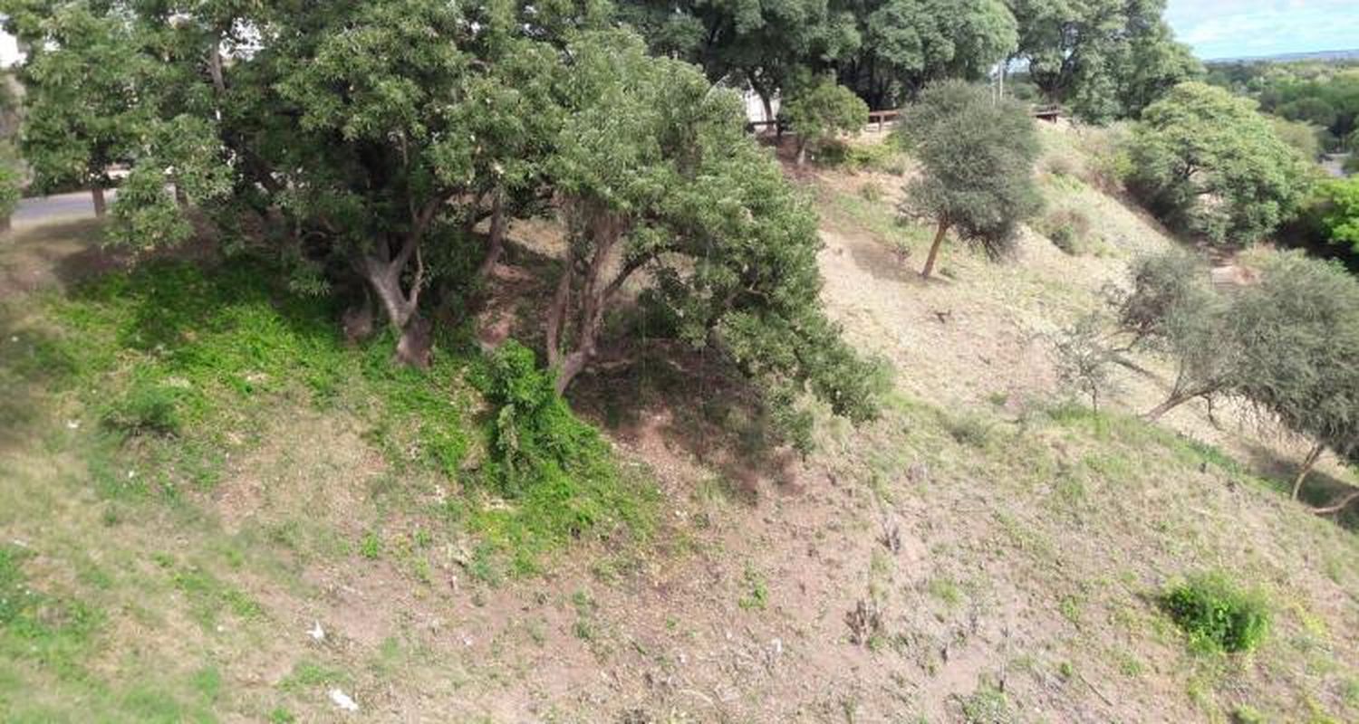 Tareas de contención en la barranca para evitar derrumbes