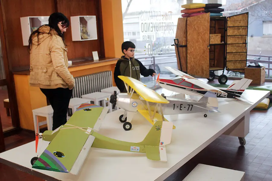 Se realiza una muestra estática de aeromodelismo