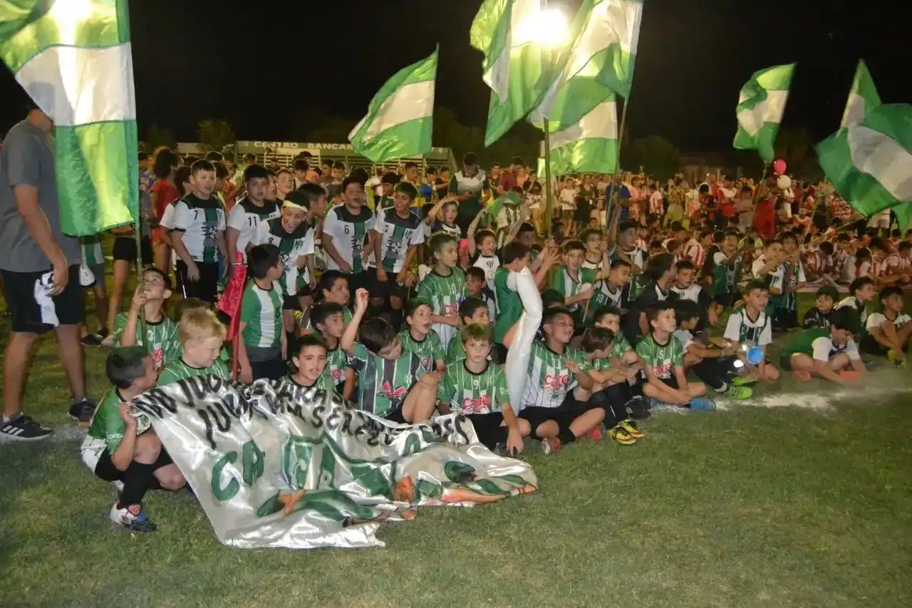 Con una gran fiesta culminó el fútbol infantil. Los campeones y subcampeones de cada categoría fueron los siguientes:
Categoría 2014.-Campeón Sociedad Sportiva.-Subcampeón Centro Bancario
Categoría 2013.-Campeón Centro Bancario.-Subcampeón Barrio Norte
Categoría 2012.-Campeón Centro Bancario.-Subcampeón Quilmes
Categoría 2011.-Campeón Centro Bancario.-Subcampeón Barrio Norte