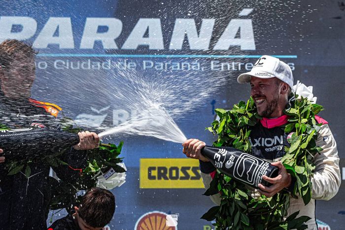 Juani Canela - piloto de TN	Arrancó la temporada 2026 y salió 3° en la Clase 2 del Turismo Nacional