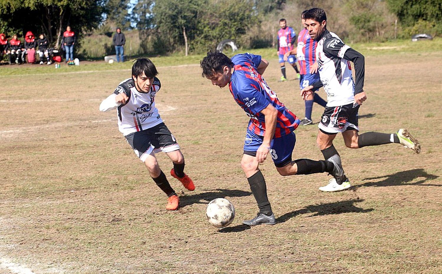 Defensores del Sur arrancó con todo el Torneo Clausura de AFAG