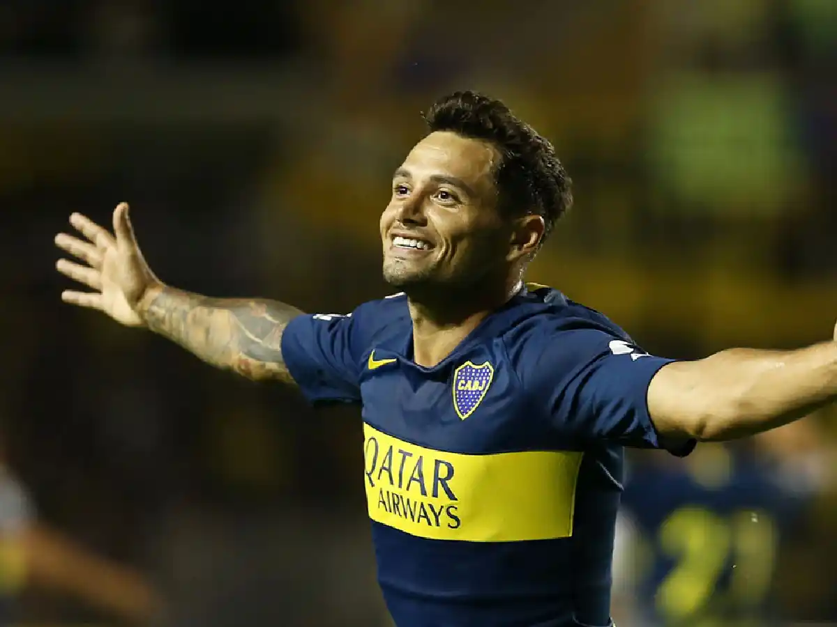 Mauro Zárate entrenó a la par del resto y se ilusionan con su regreso