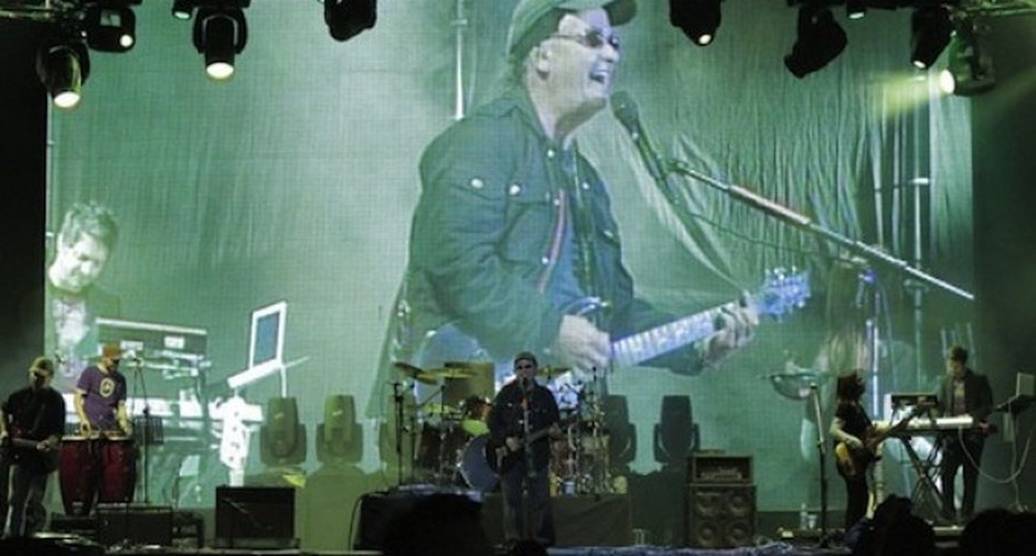 Las Pelotas cierra el Azul Rock