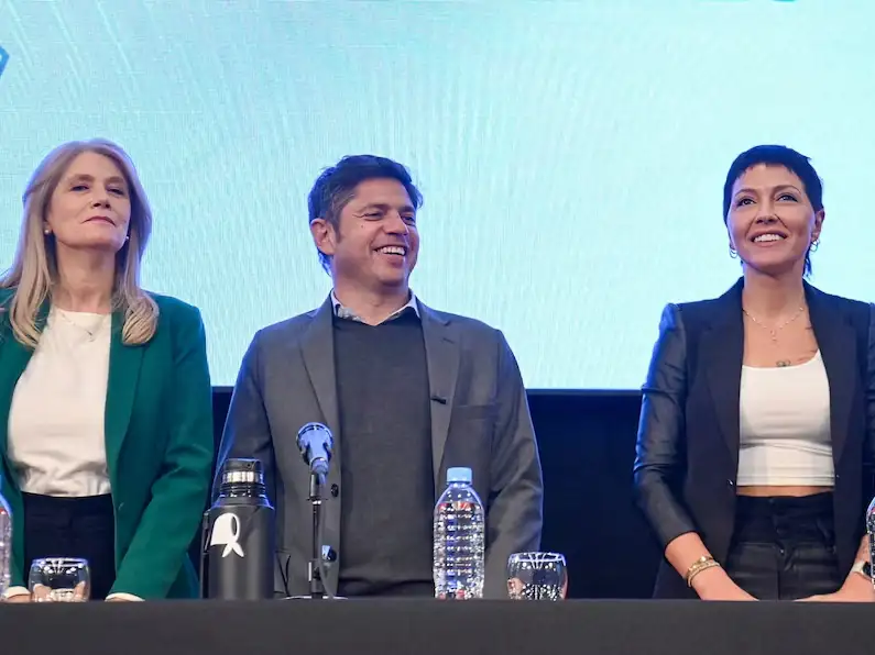 La iniciativa busca reforzar la responsabilidad política y limitar las maniobras electorales.
