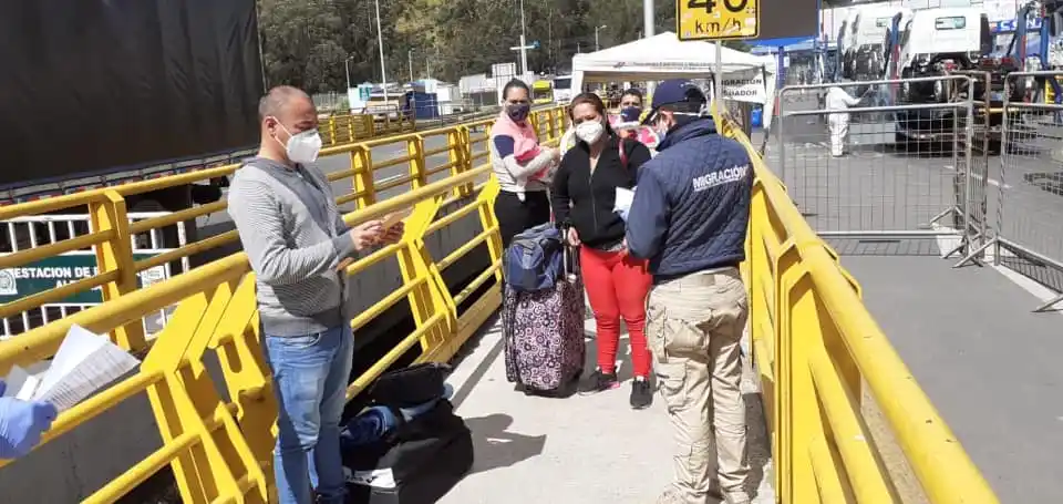 VENEZOLANOS 1% menos cada mes en Colombia