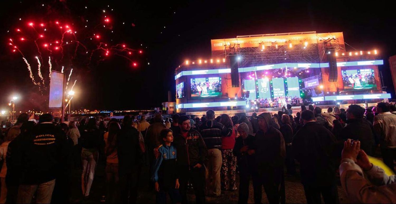 Moda, música y baile en la 45ª Fiesta Nacional del Mar