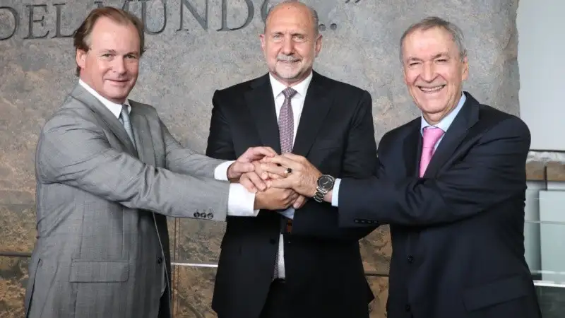 Bordet, Perotti y Schiaretti reclamaron "más federalismo"
