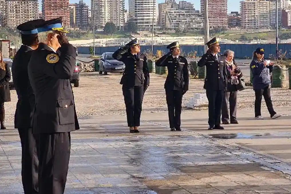 El acto se desarrolló en la Escollera Norte.