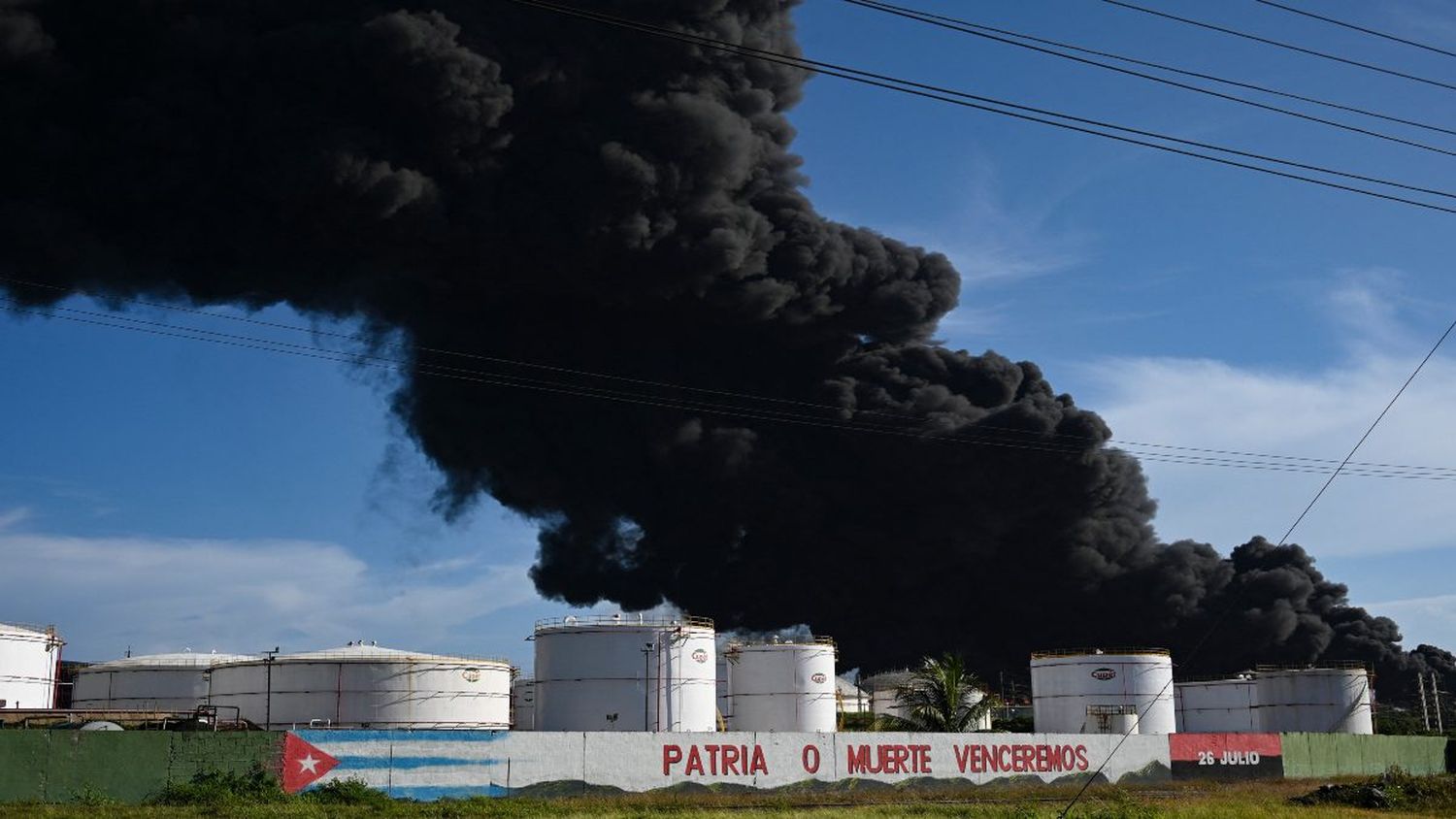 SE COMPLICA EL PANORAMA: ascienden a 67 los heridos por quemaduras y reportan 17 desaparecidos en incendio en Cuba