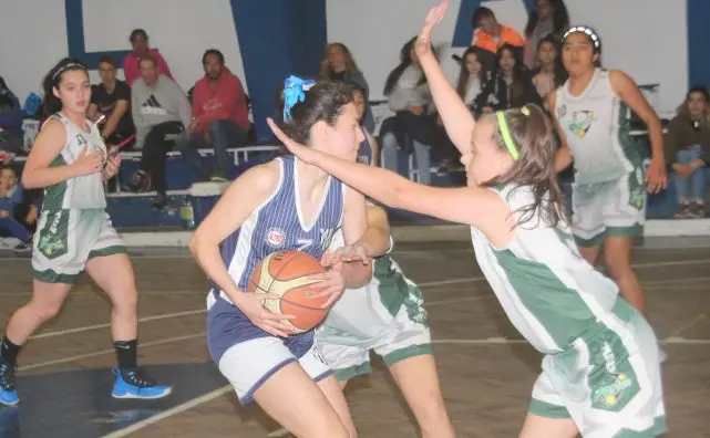 Las chicas de Rivadavia se despidieron del Argentino U13
