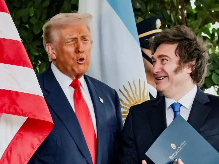 Trump a Milei: "Encantado de verte aquí". Foto: Reuters