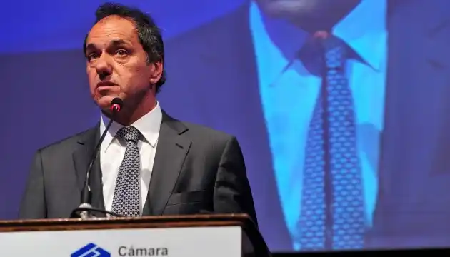 Scioli contra intendentes:  "Se quejan de la inflación pero aplican tasas de más del 40 por ciento"