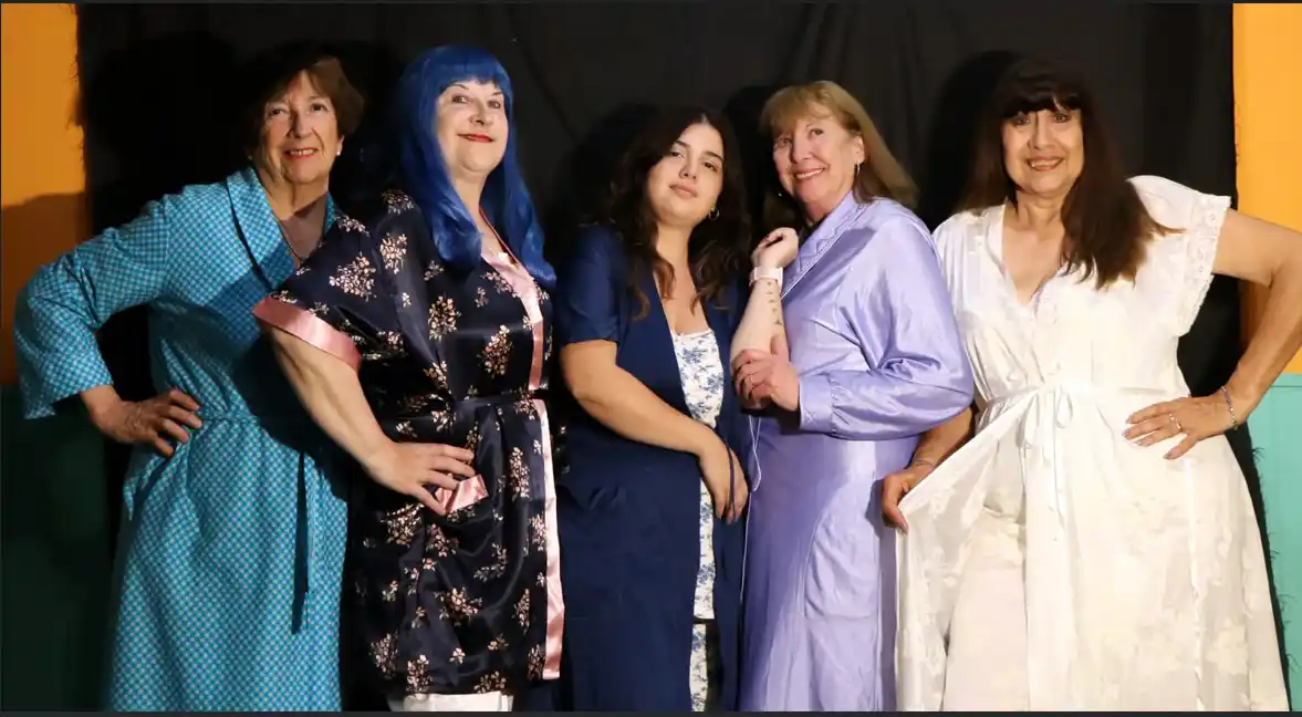 Triquiñuelas de la moda. Una comedia donde nada es lo que parece