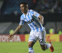 Argentinos se agrega en la búsqueda de Centurión