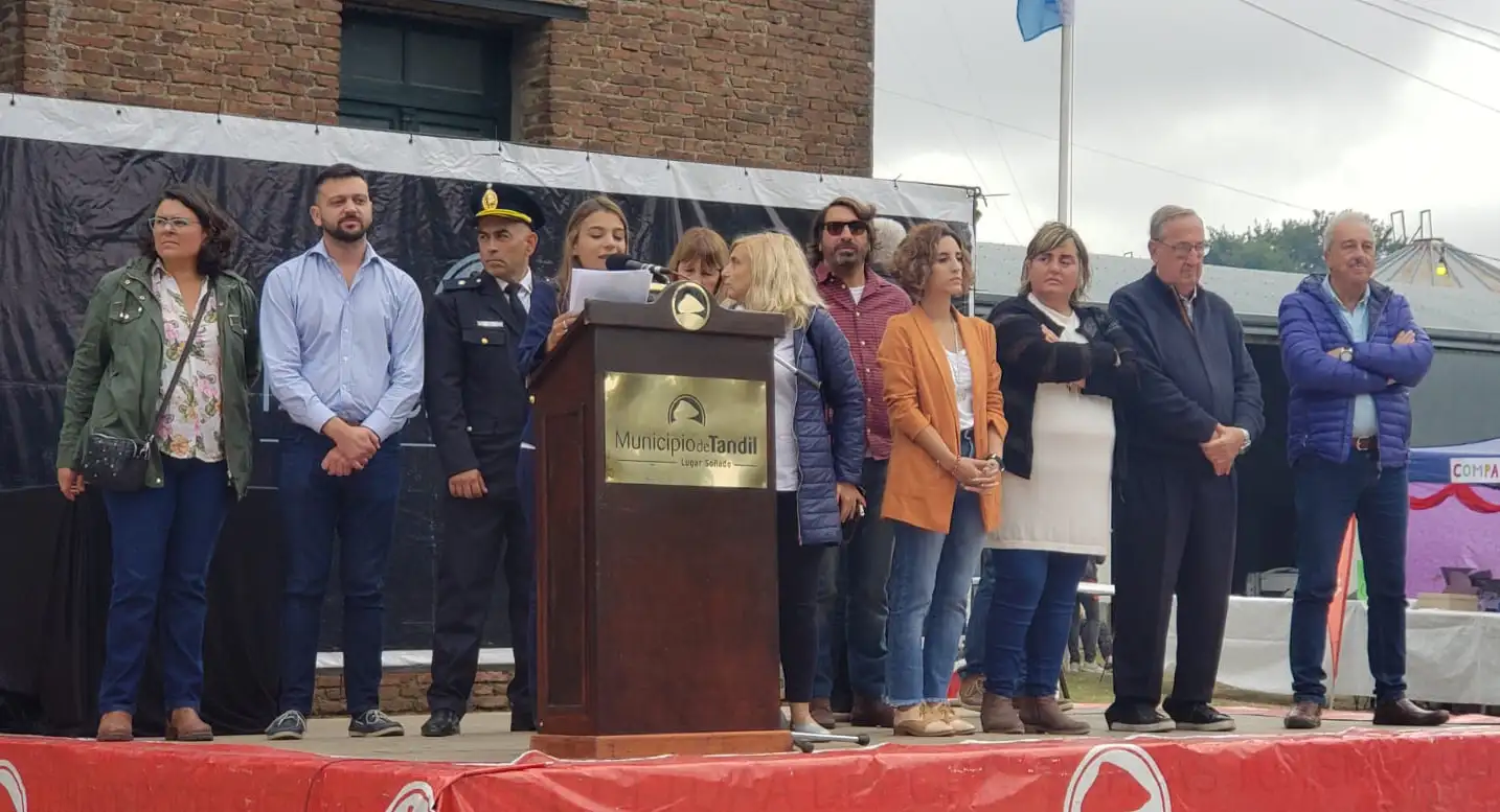 Gardey celebró su 109 aniversario con espectáculos, desfile, juegos y fogones