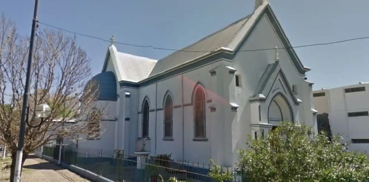 Robaron en una parroquia en medio de una misa