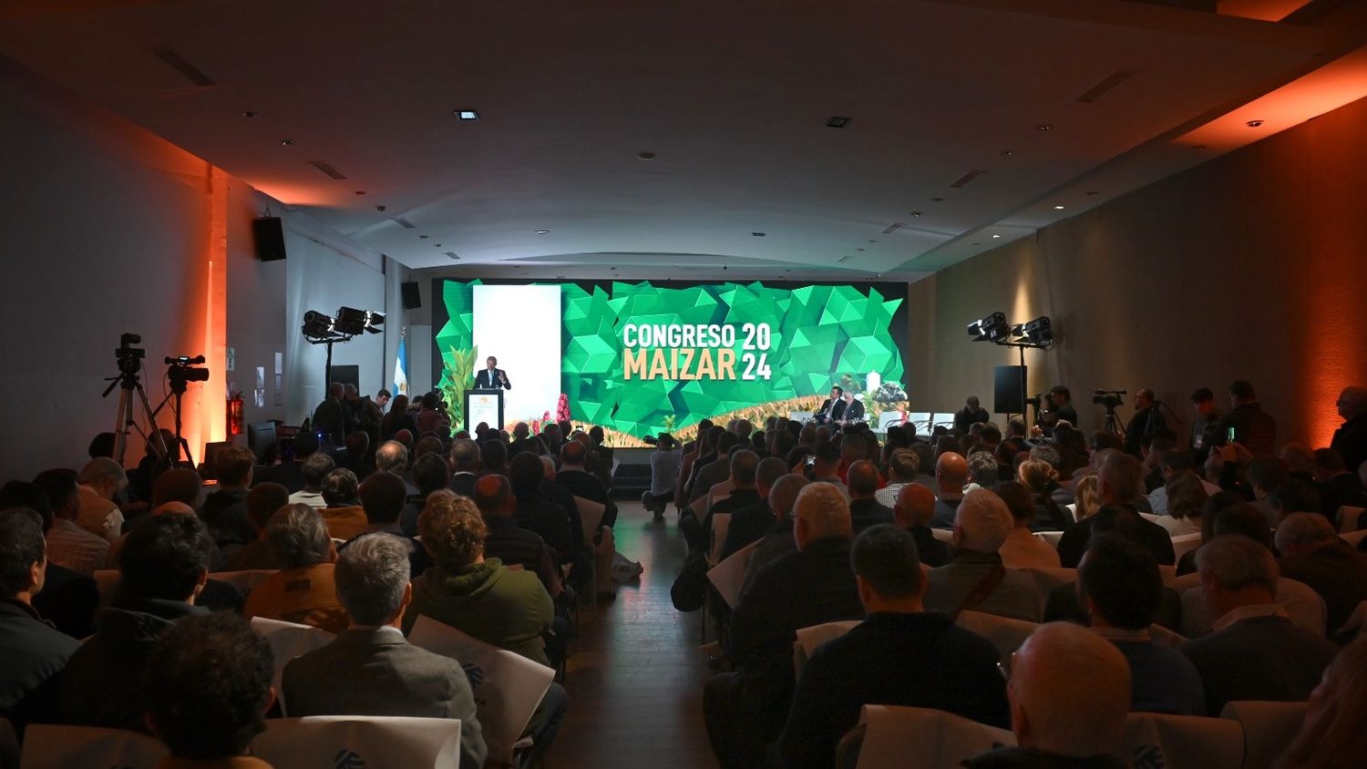 Maizar 2025 28 de Mayo en el Goldencenter