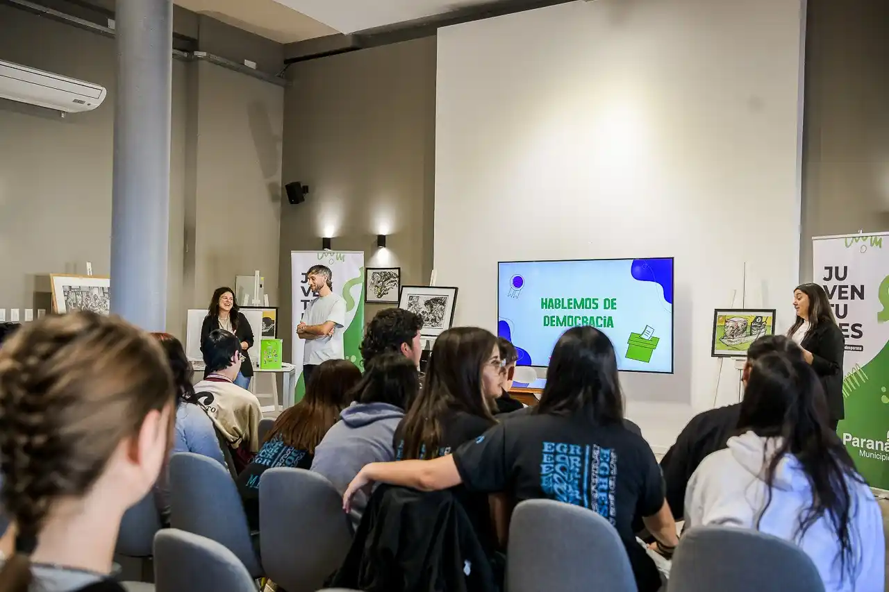 Finalizaron las capacitaciones sobre Boleta Única Papel y democracia en escuelas de Paraná