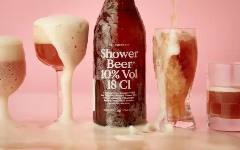 Crearon una cerveza ideal para tomar en la ducha