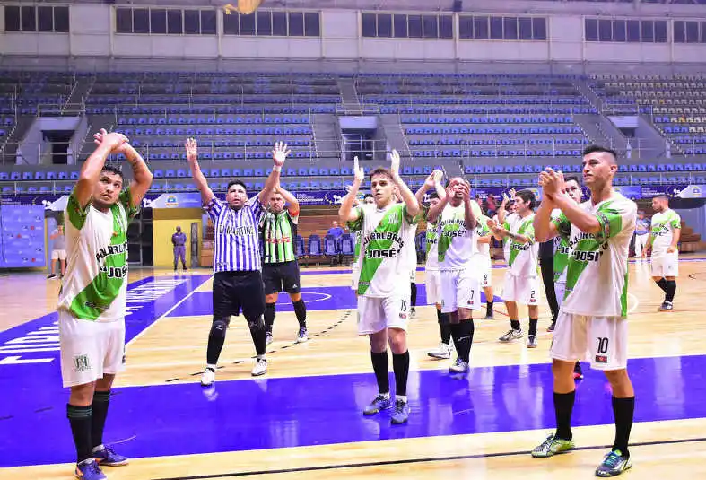 Sanagus se adelantó a Junín en la gran final