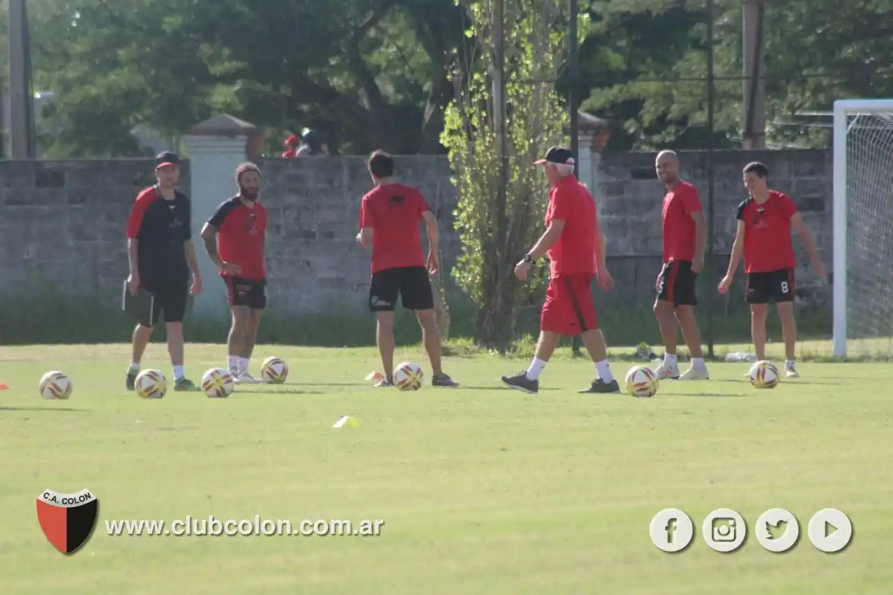Colón pidió postergar el partido ante San Lorenzo