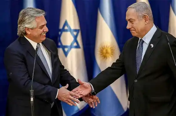 Fernández en Israel: "Nuestro compromiso por saber la verdad sobre lo que pasó en la AMIA es absoluto"