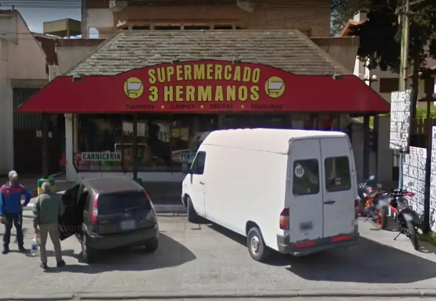 Asalto y golpes a dueña de supermercado en Villa Gesell