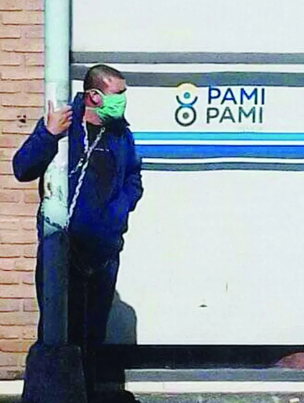 Después del reclamo encadenado en el PAMI, recibió respuestas  satisfactorias