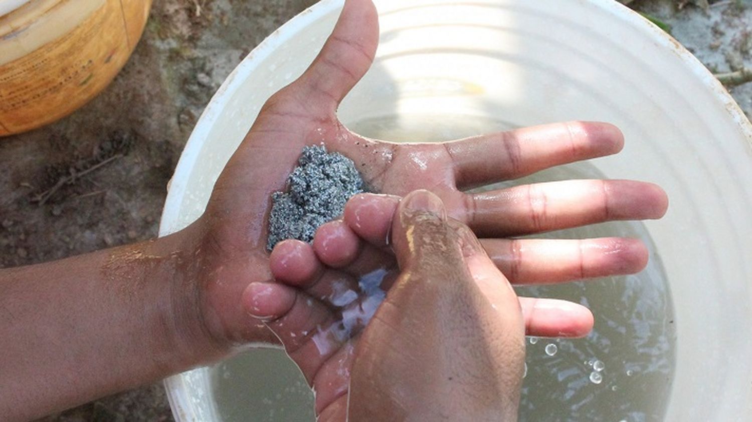 CONTAMINADOS CON MERCURIO: mineros en Amazonas y Bolívar