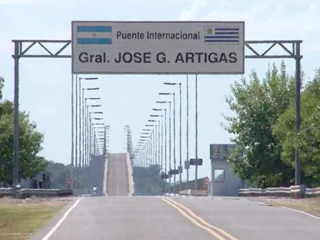 Uruguay prepara promociones e incentivos para atraer turistas argentinos