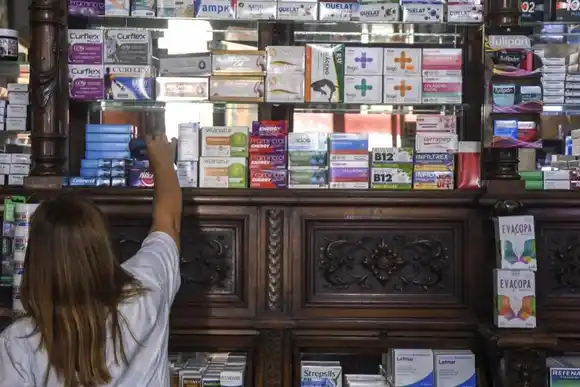Los medicamentos más consumidos por los adultos mayores subieron un 83%