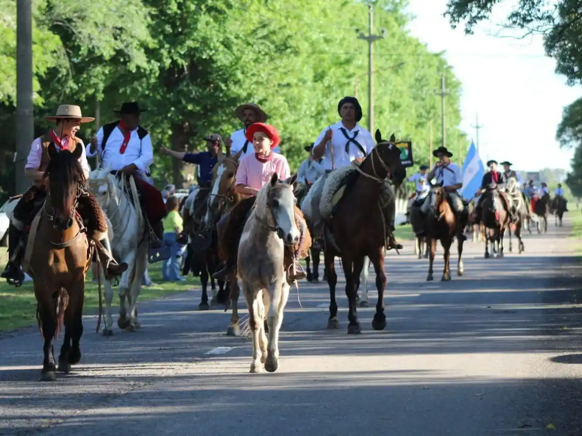 Sábado y domingo de fiesta en Aarón Castellanos. Foto: Comuna de Aarón Castellanos