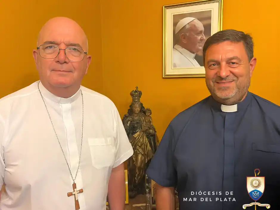 Monseñor Giobando junto al flamante Vicario General.