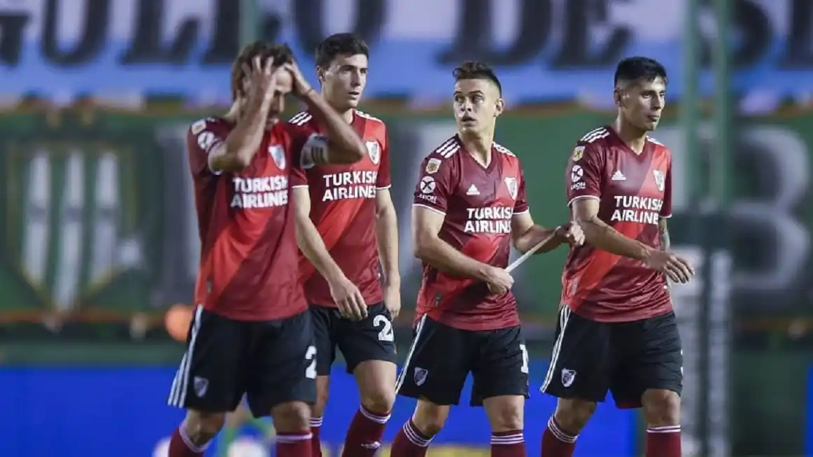  River perdió contra Banfield y  complicó sus chances de clasificar 