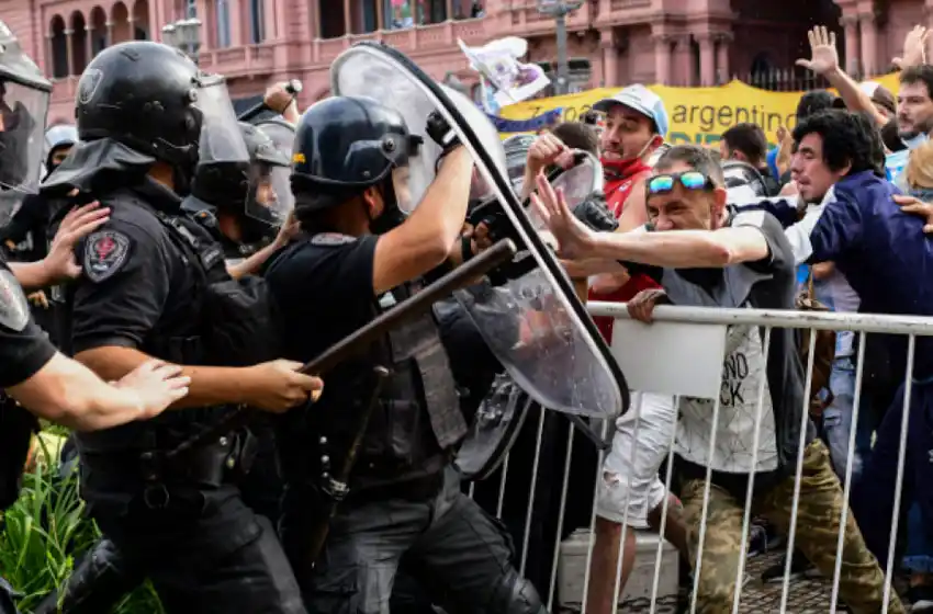 Por los incidentes en la despedida a Maradona, extendieron el velatorio