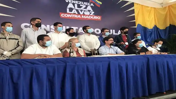 «Pese a las amenazas  la Consulta Popular mató al fraude parlamentario», asegura Freddy Guevara