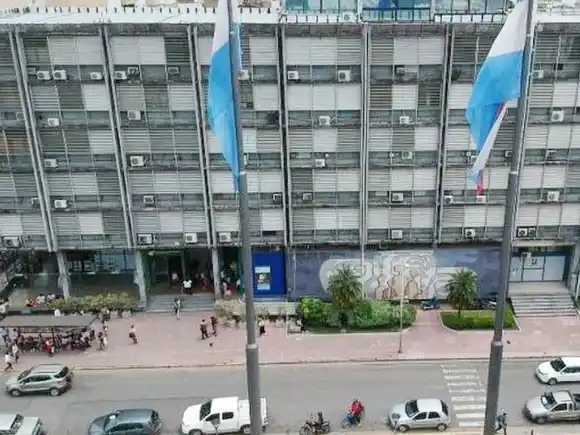 Más del 70 por ciento de los docentes no adhirió al paro convocado por AGMER