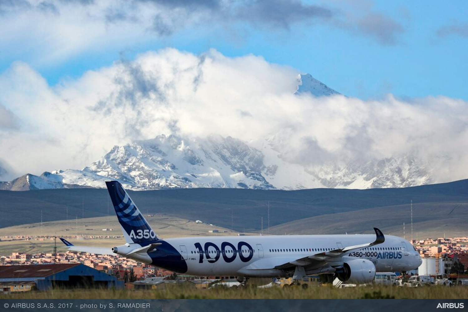 El A350-1000 pasó por Latinoamérica realizando pruebas de vuelo