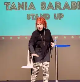 El teatro mantiene activa a Tania Sarabia. Foto Instagram