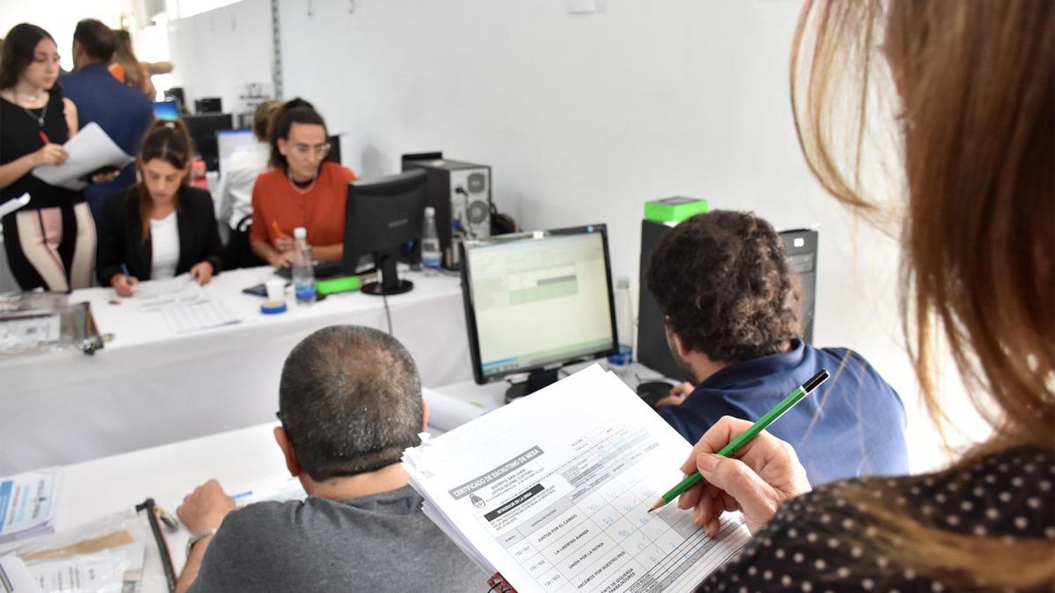 Los resultados sólo pueden comenzar a ser informados tres horas después de cerrada la elección.