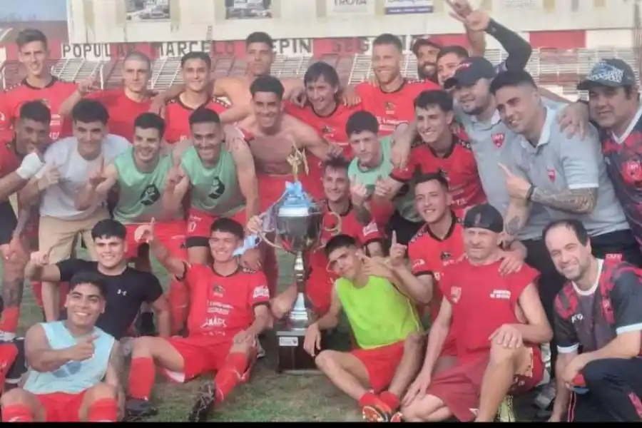 Ferro es el campeón del torneo Absoluto