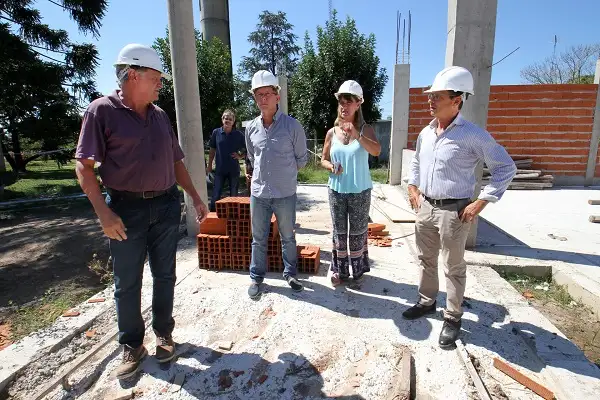 Avanzan los trabajos del nuevo edificio para la secundaria de Carbó