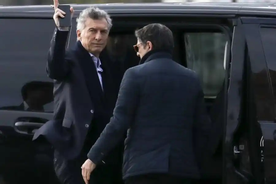Mauricio Macri se reunión con Santiago Caputo para "acomodar los tantos"